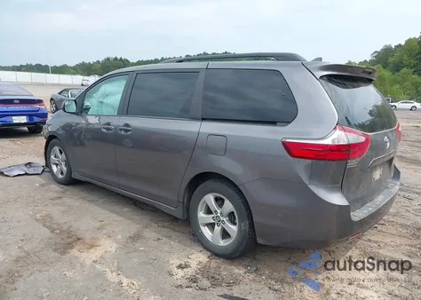 2018 Toyota Sienna Le 8 Passenger from USA, damaged, VIN 5TDKZ3DCXJS944116